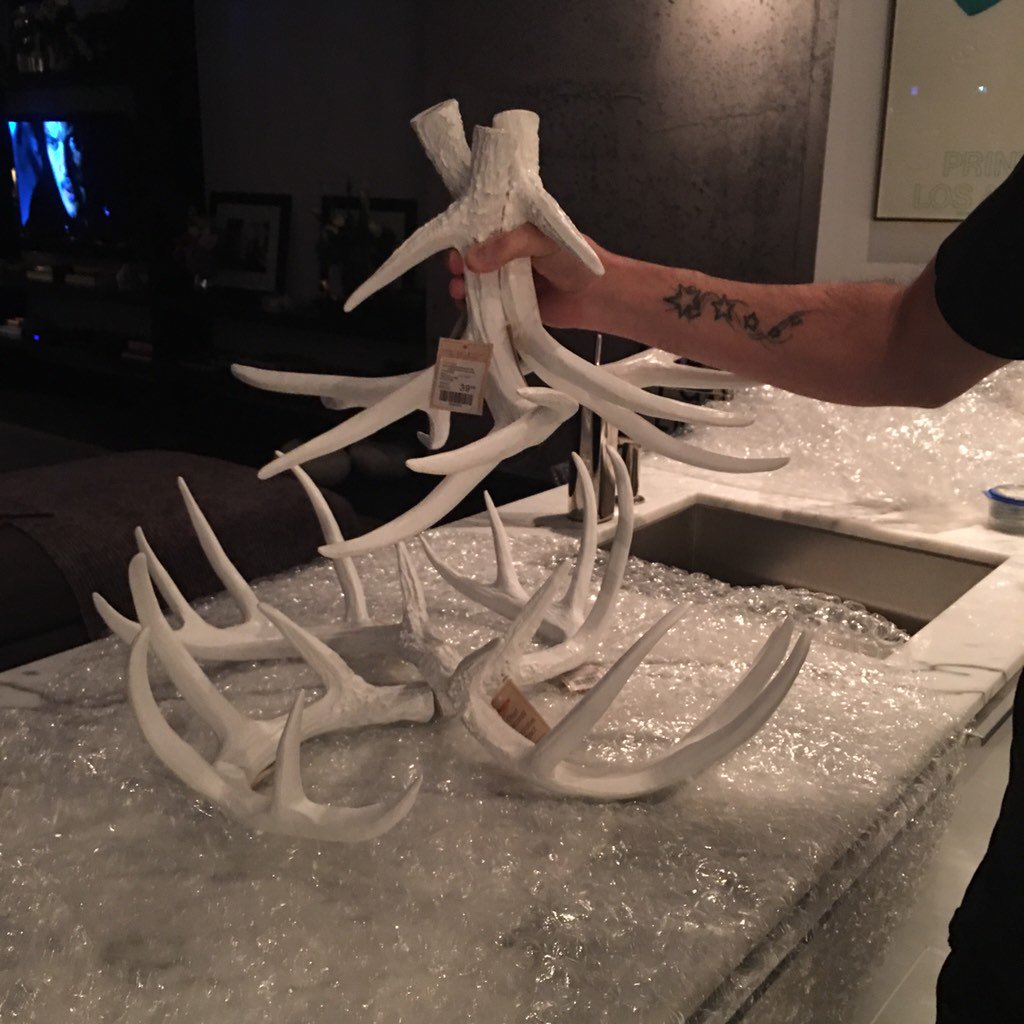 Small Town Escapes with C+J - airs 2026 on HGTV tweet media