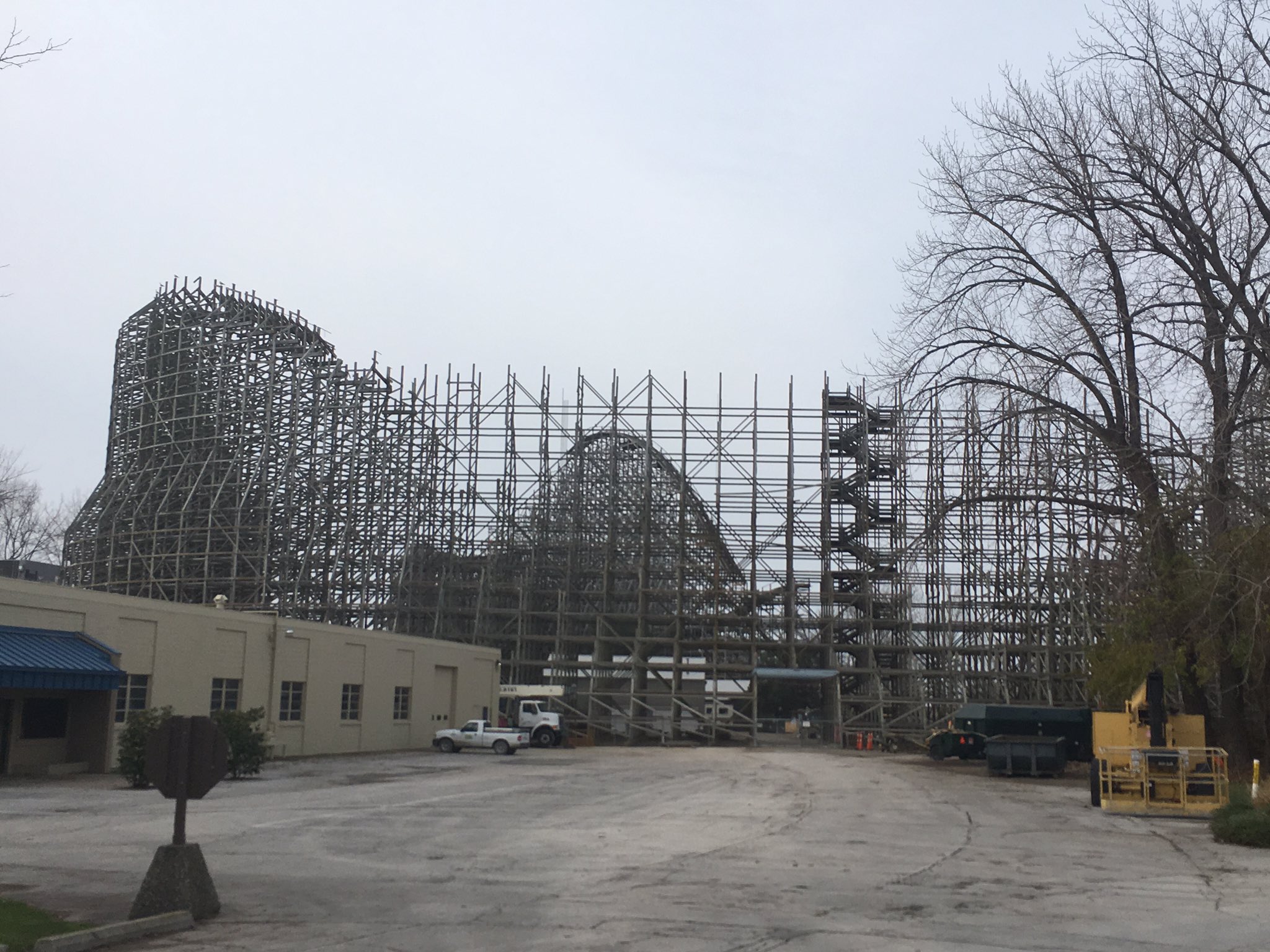 Cy2EI-IWQAAEVID.jpg:large