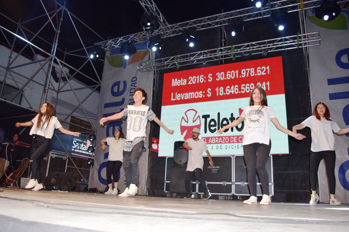 cbn_oficial's tweet image. Teletón de #Ovalle no tuvo cómputo final bit.ly/2gQ7bbA @Mbrownp @OVALLEAHORA @amunicipioscqbo @Teleton