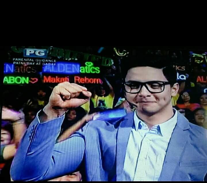 ALDENaticsMkt's tweet photo. Galing2 naman.. ๐๐๐ spotted talaga ๐โคโ
@aldenrichards02 @SundayPinasaya
#SPSFestiveDecember https://t.co/hfaSZa2OLH