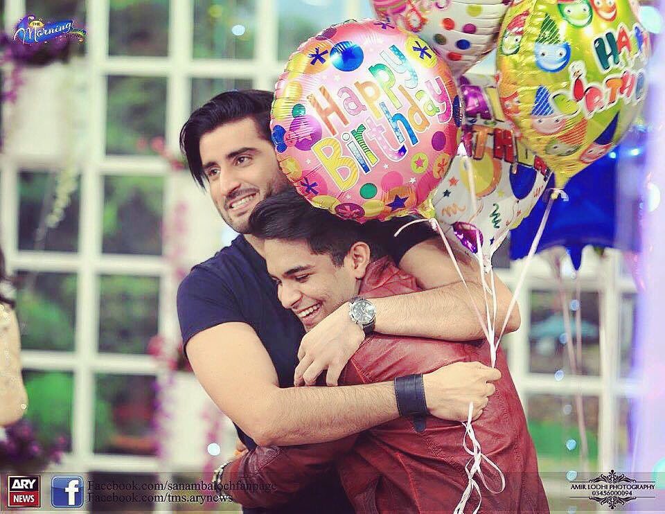 AsimAzharr's tweet photo. Happy Birthday to my favourite person, my big bro @AaghaAli 😊 https://t.co/VbCyZRpLMm