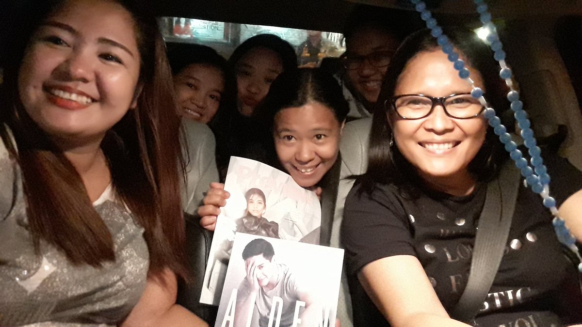ALDENaticsMkt's tweet photo. After SPS pauwi na... kasama na namin sa car ang mag asawa @aldenrichards02 @mainedcm ๐โโค #SPSFestiveDecember https://t.co/5d4VSXhk2O