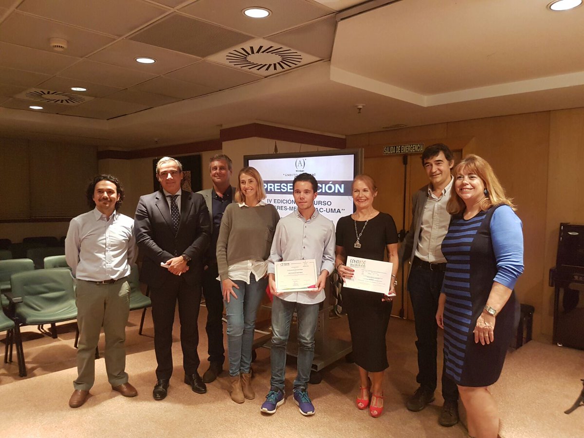 viudezpilar's tweet photo. Clausura MENTOR-AC-UMA @BalonmanoSosa de @MaristasMalaga Enrique Viguera,Miriam Valle,Antonio Lara,Lola García,Diego Tomé, Serafina Castro. https://t.co/5YsgZXsXo4
