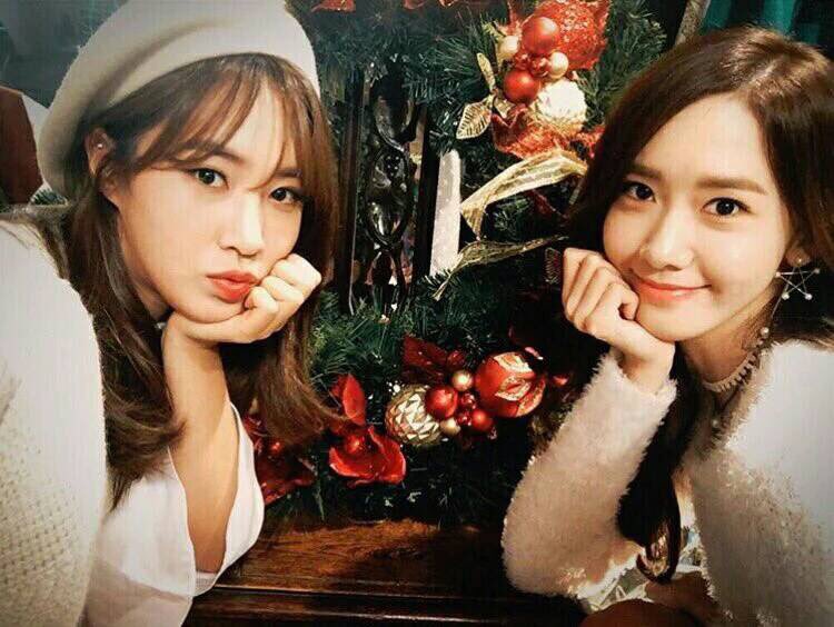 snsdyoonasmtown's tweet photo. YOONA  ×  YURI

#HAPPYYURIDAY 
#28StarryYearsWithYuri https://t.co/wTgSwXvRwA