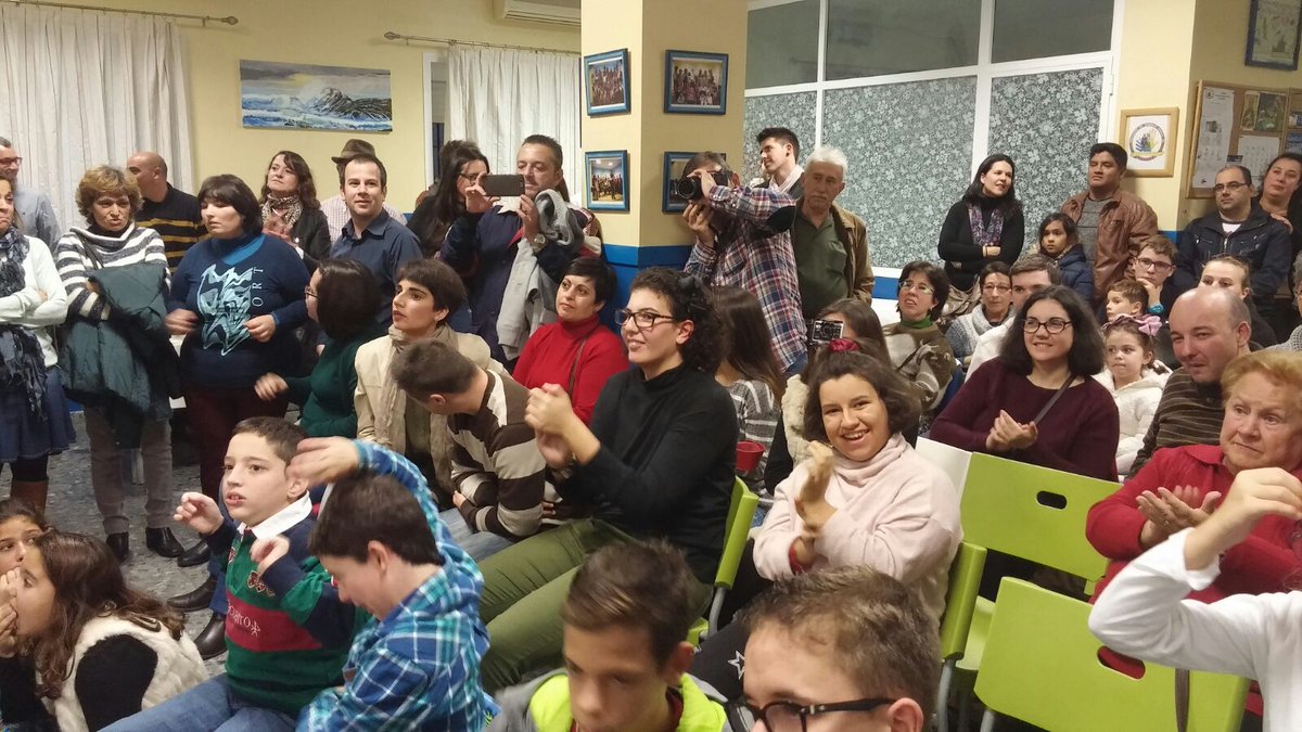 ANFI_dh's tweet photo. Y nuestro público entregado https://t.co/wu0caSFoBp
