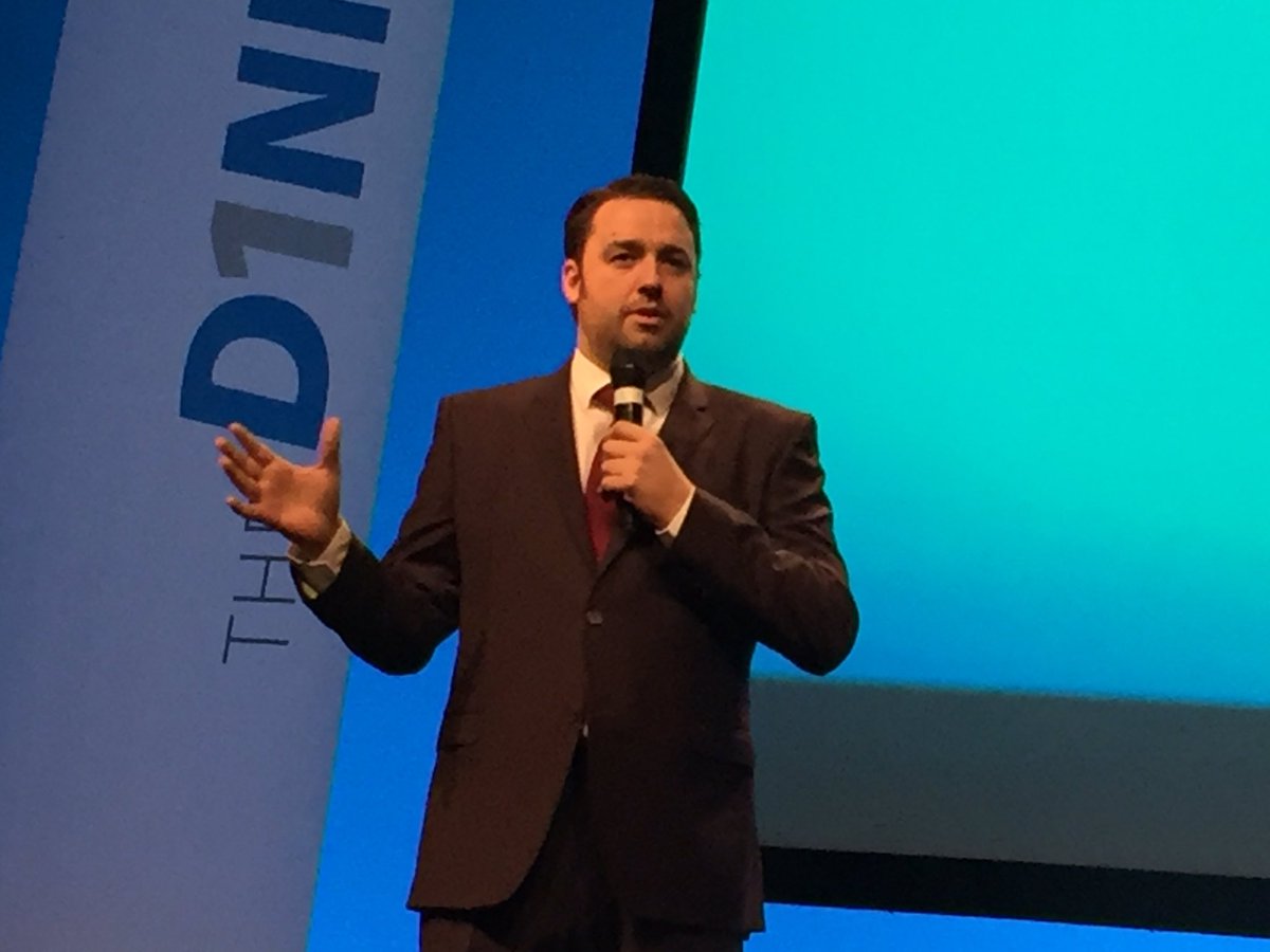 LovesShoes2012's tweet photo. Fabulous time last night at #D1nnerclub Thank you @Daikinuk @sarapascoe @JasonManford &amp; @jonculshaw https://t.co/r08yCzJ9Pi