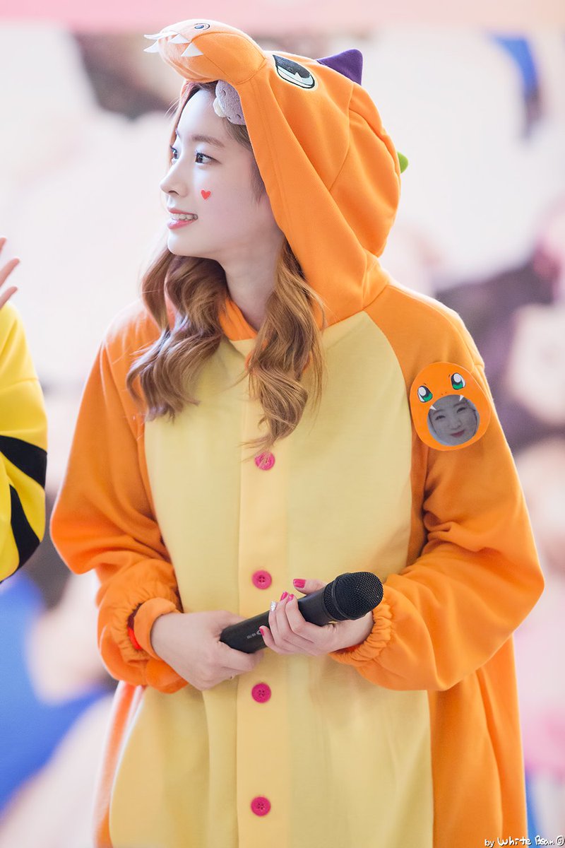 Dahyun_Fan's tweet photo. 20161204 여의도팬싸인회

아름다운 옆선

#다현 #트와이스 #TWICE #dahyun https://t.co/Jpevd6awwF