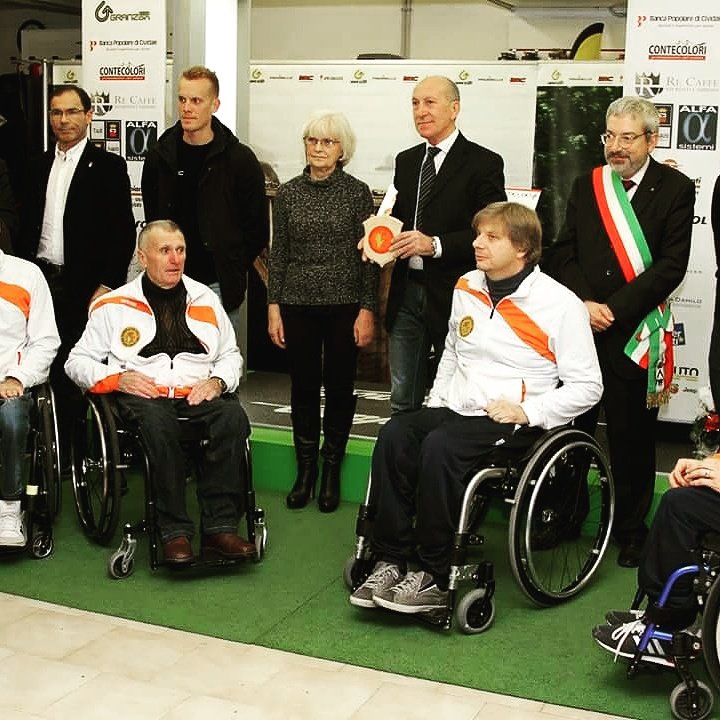 cicligranzon's tweet photo. 25 anni di noi! Ospiti eccezionali. 
#ciclismo #anniversary #visualbike https://t.co/T6Bqq18rv1