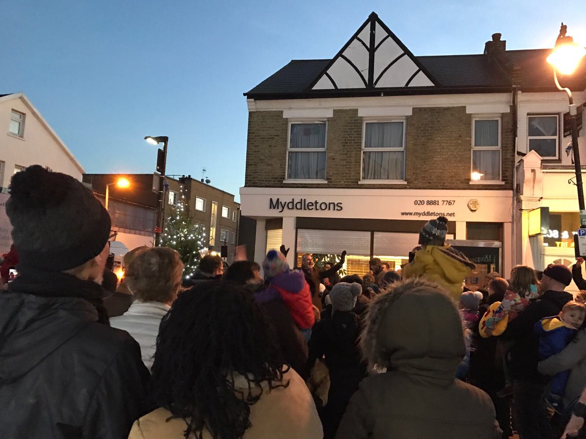 What a lovely community I live in- merry Christmas everyone!
<a href="/WeLoveMyddleton/">We Love Myddleton Rd</a>  <a href="/MyddletonMarket/">Myddleton Rd Market</a>