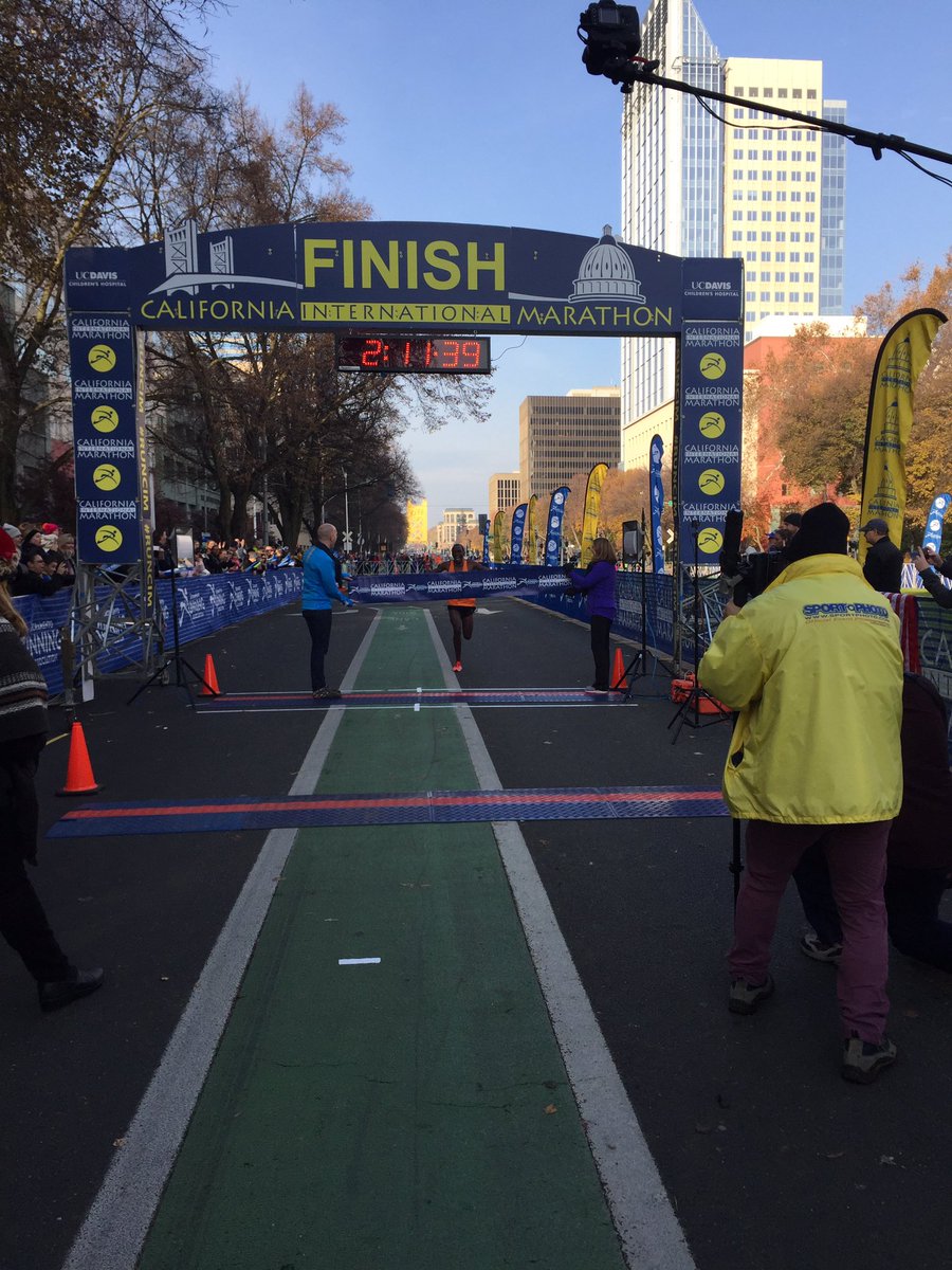 runSRA_CIM's tweet image. Oygui for the win! Barno 2nd and Tapia for 3rd with a 2min PR! #runCIM