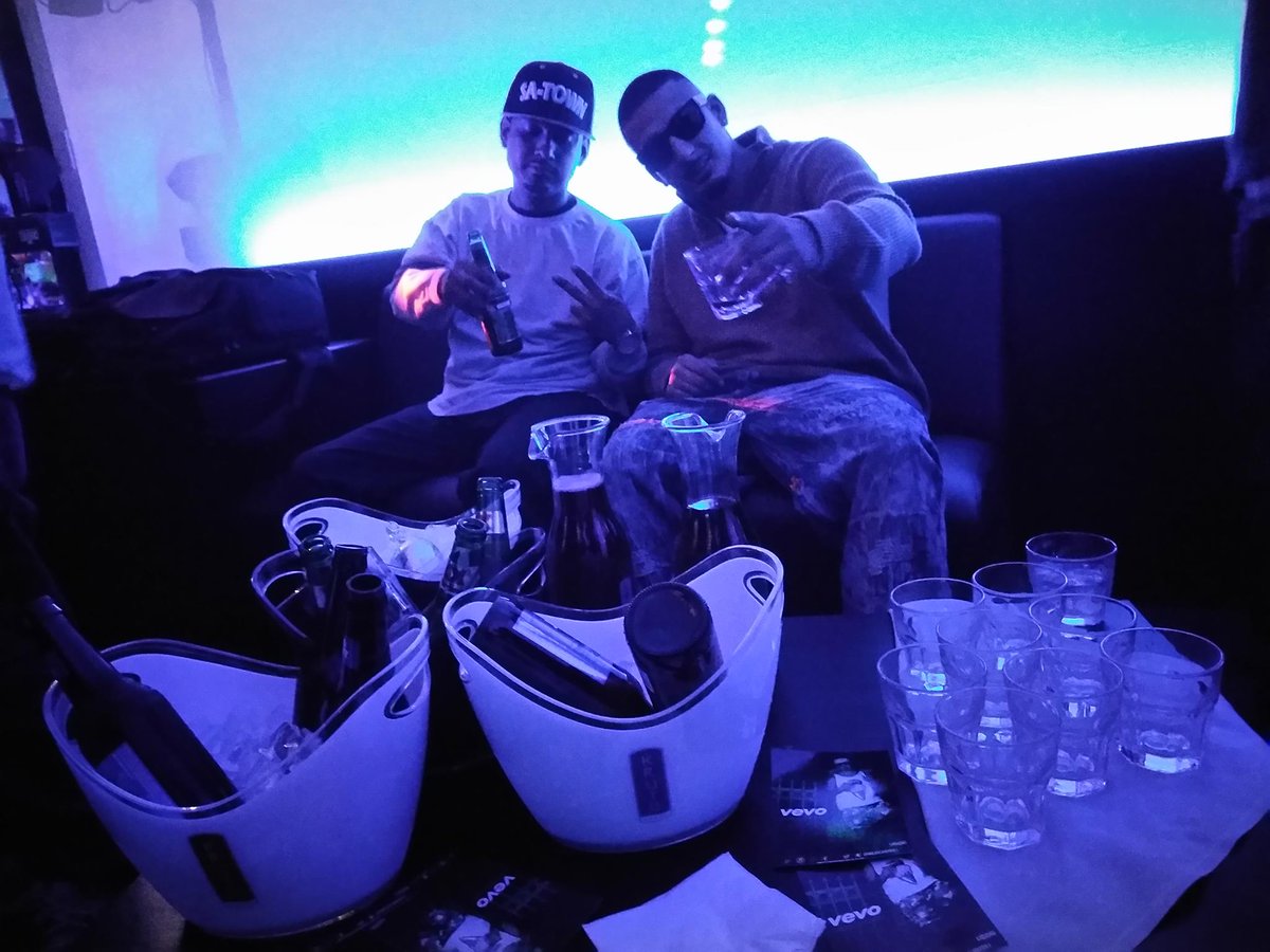 MexicanTrill's tweet photo. #playas up n the club .......#tripleD
#Celebration #Bottles #HappyBirthday #Shots #Salud #Dallas #ByWayOf #210
#NationalCookieDay https://t.co/GppIVOmr97