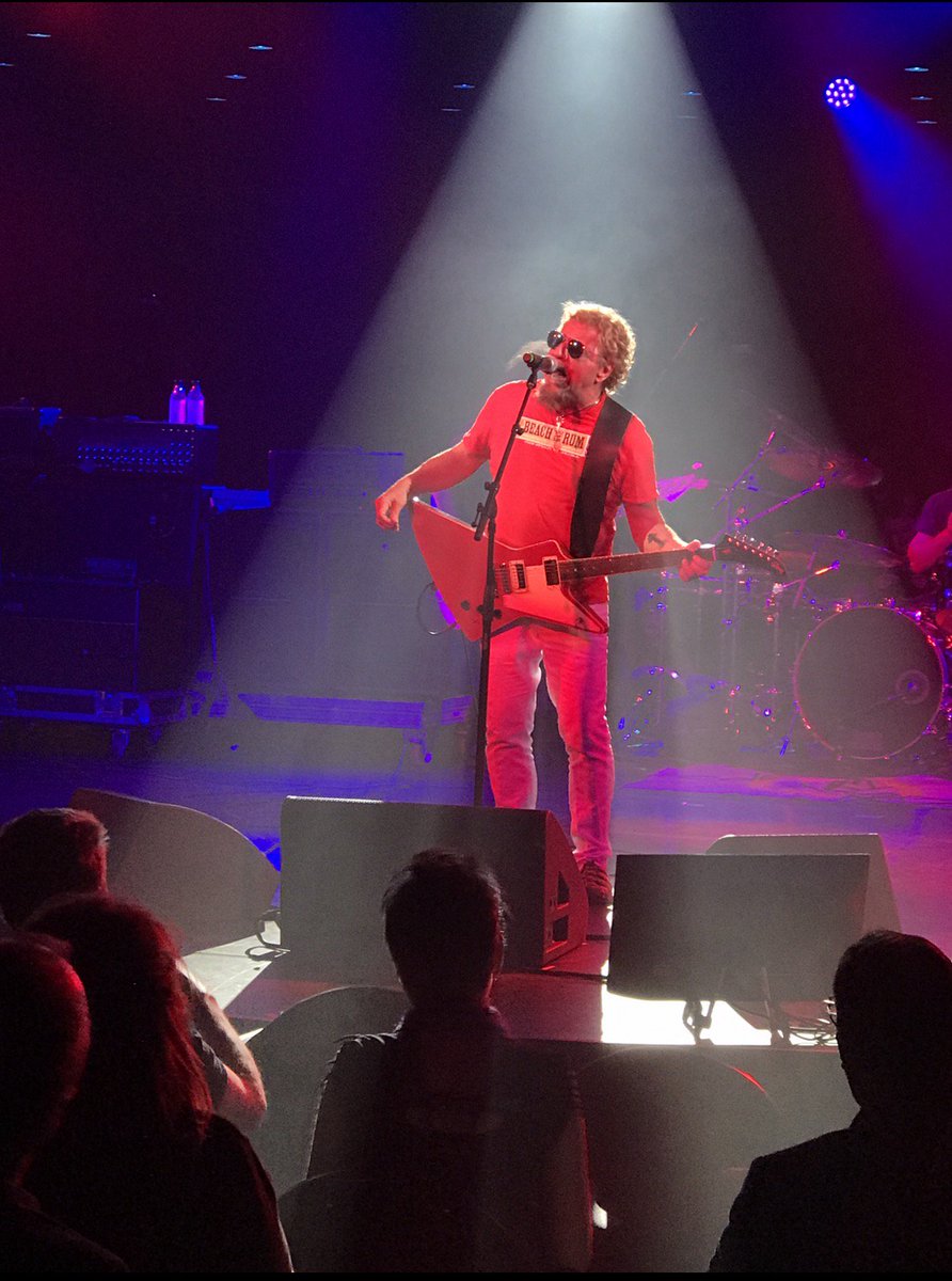 RocknAZ66's tweet photo. Sammy Hagar @sammyhagar in concert last night in PHX! Red Rocker still has it go'n on! \m/ https://t.co/uyMQtIg4YA