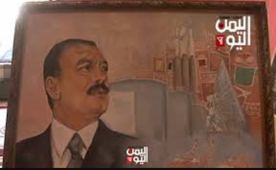 يآرمز آلزعآمه
ويآشهم آلكرآمه
كتآبة آسمك ع آلجدرآن
ورسمك زين آلديوآن

ف حوطنآك بذكر آلرحمن
.
ف سلآمكم
سلآم محفوظ بلعهد آلقديم
يآشعب رد آلجميل