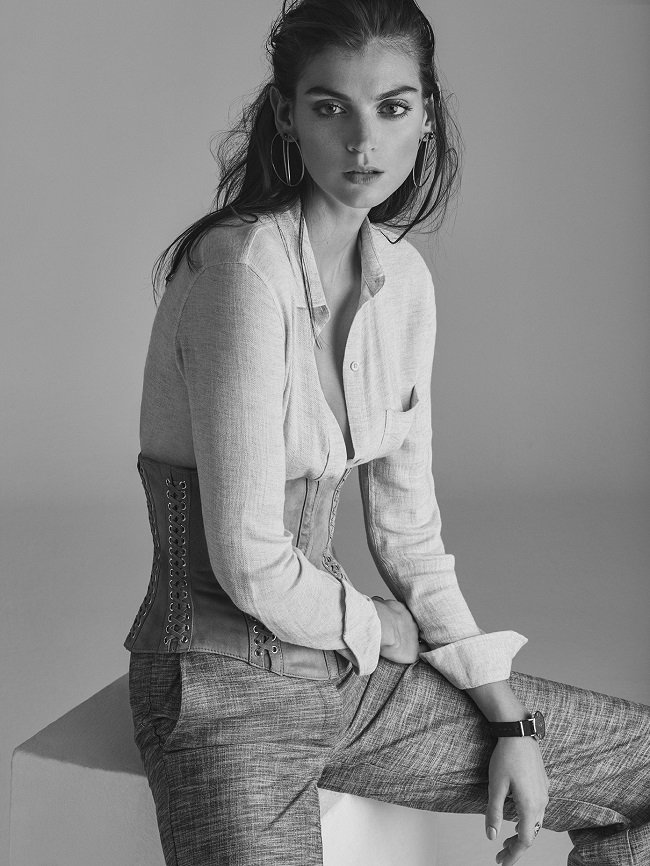 fashionpresstop's tweet photo. @tomasdlfuente, nuovo #editoriale per #TelvaMagazine 🎈 #FashionPhotography #featuring @SusanaCutanda @alexacorlett https://t.co/QGXPiUR92F https://t.co/98m0Vn9cqw