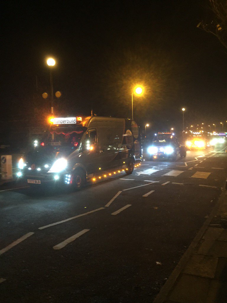 The <a href="/chrisparade1/">Christmas Parade</a> passing through Hillside on route to Ainsdale <a href="/insouthport/">In Southport</a> @visandrewbrown
