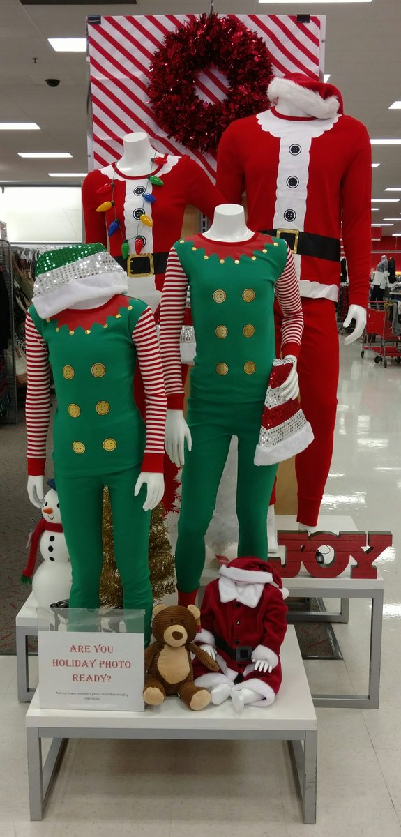 Holiday photo ready? #shop0855 #APturnedVMTL <a href="/TargetT0855/">Target 0855</a> <a href="/MelodyWang8/">Melody Wang</a> <a href="/1ashower/">Ashley Moonshower</a>