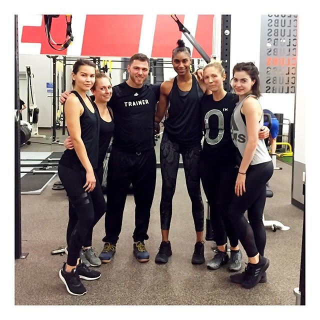 brendizzle_x3's tweet photo. Showing our @adidaswomen friends what #FlexSystem is all about! If you haven't already, it's time to get on it.... https://t.co/dsor986RVN https://t.co/CRpUaGF2w0
