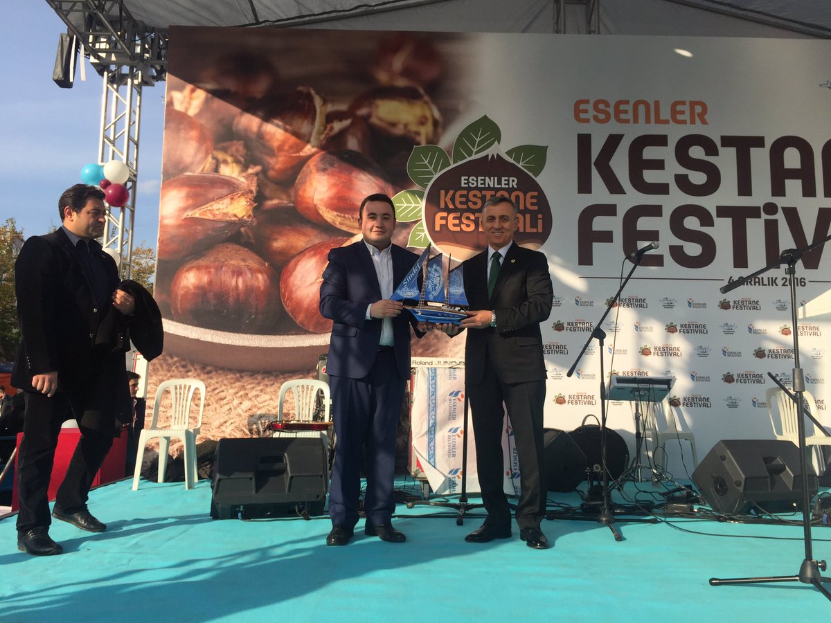 oguzyildirim89's tweet photo. Esenler Sinop kestane festivali @SIRIN_UNAL @ahmethamdicamli @tevfikgoksu @avukat_osman @sindefgenc57 https://t.co/sW4yd1ftk0