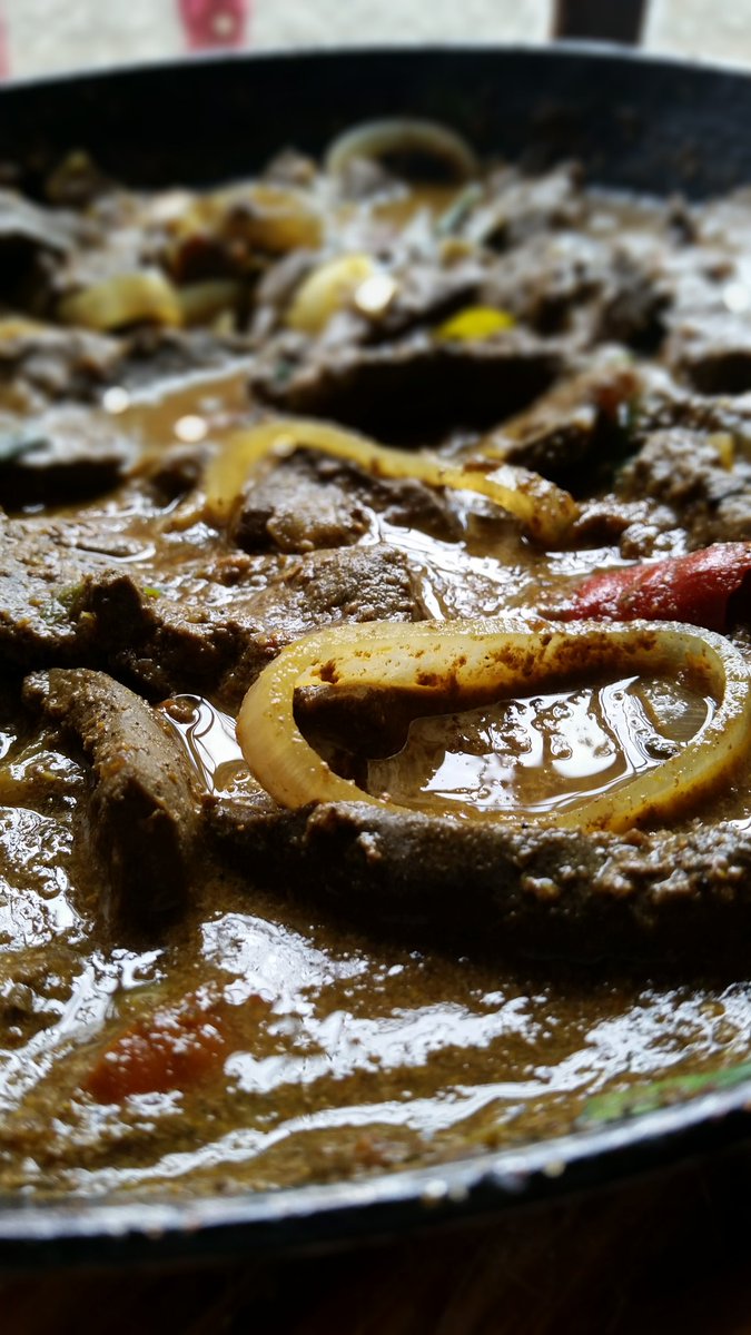 PeachyTales's tweet image. Tonight's dinner was heart filling!Mutton Liver #Curry #mauritianblogger #mauritianfood @airmauritius @AbsoluteSpice