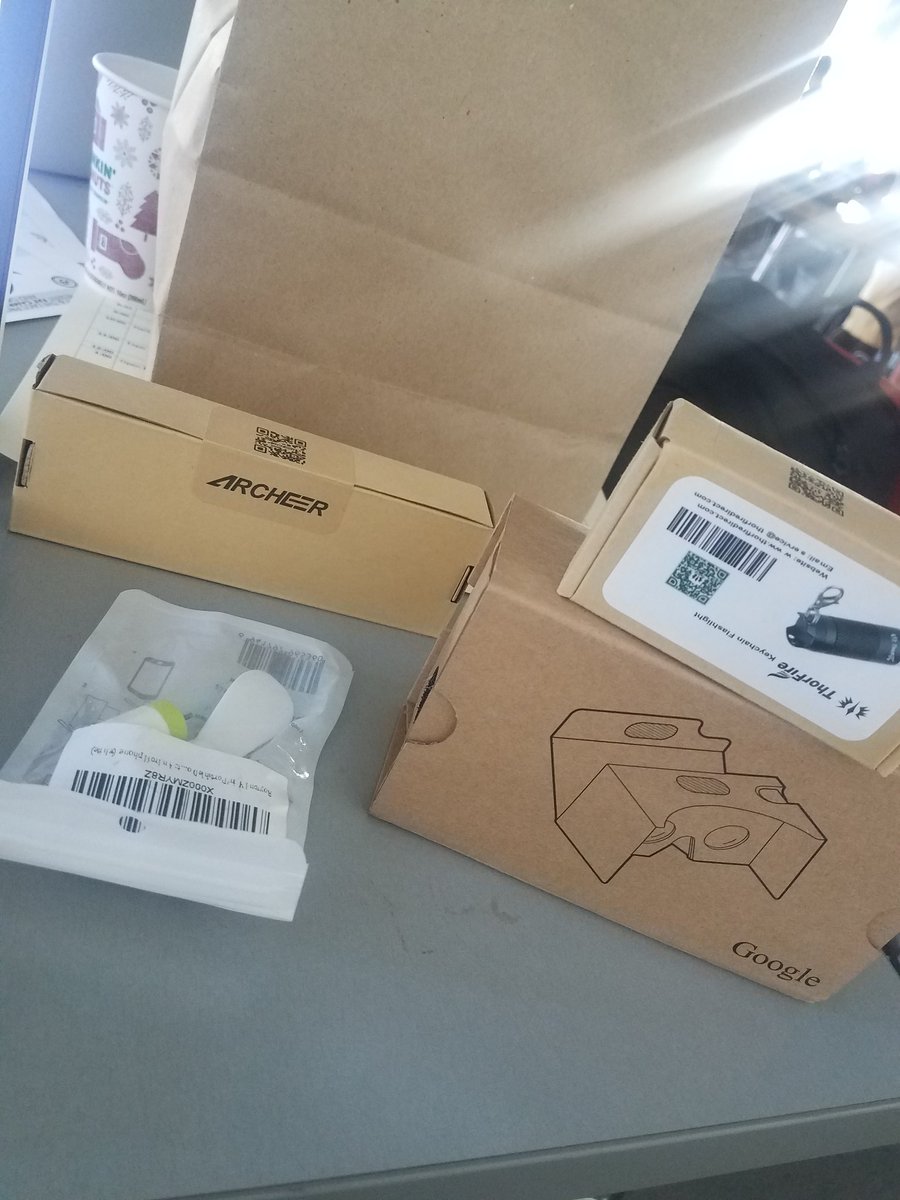 mando81padilla's tweet photo. Wheeeew first time ive won something. Thanks #DevFest16 #gdgla https://t.co/ru1DUX7dop
