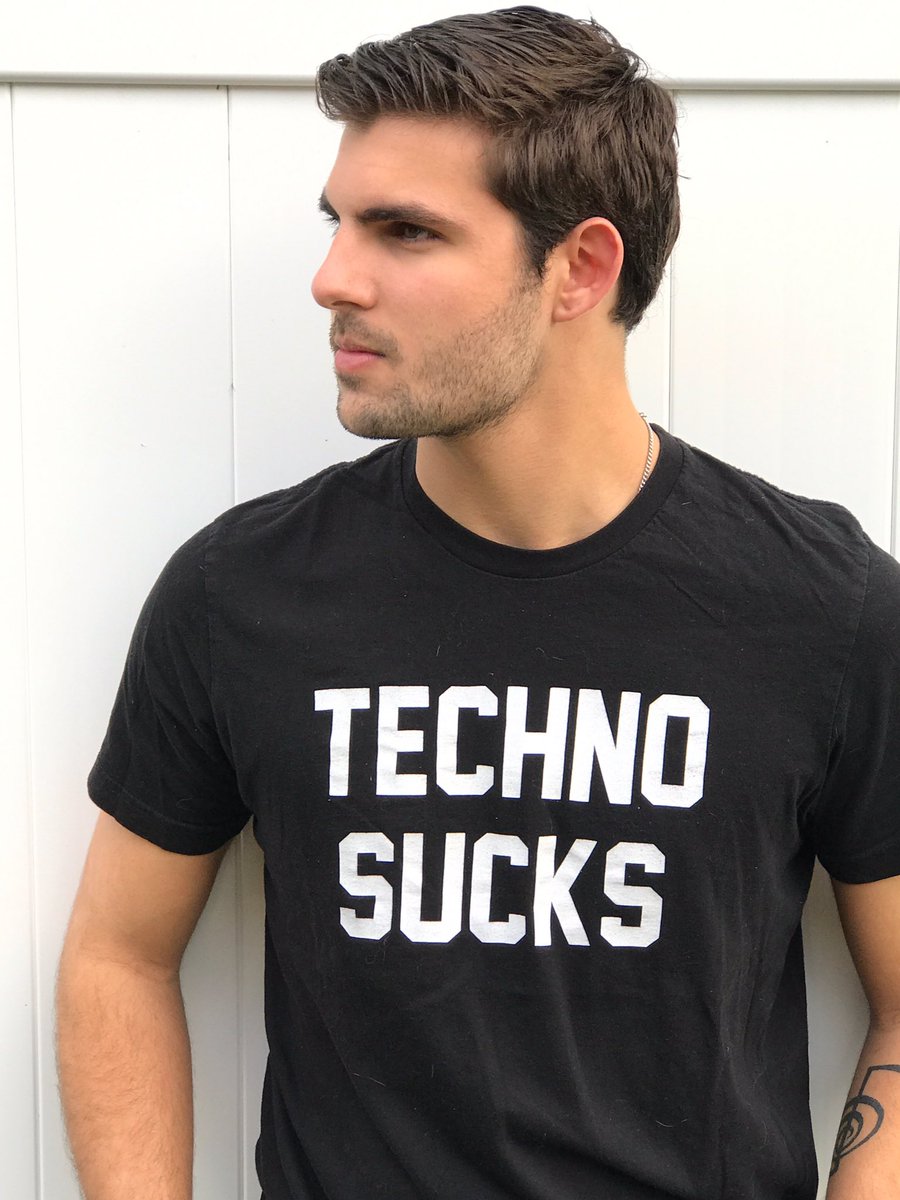 sublmnlmusic's tweet photo. Some new pics from today #technosucks https://t.co/XcOEndXjGq