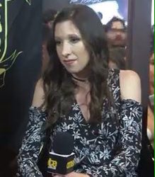 sobrinhov40's tweet photo. "Na próxima vez que eles vierem você vai "
#FallenNaCCXP #ShadowhuntersNaCCXP https://t.co/RQ4AQzZc7W