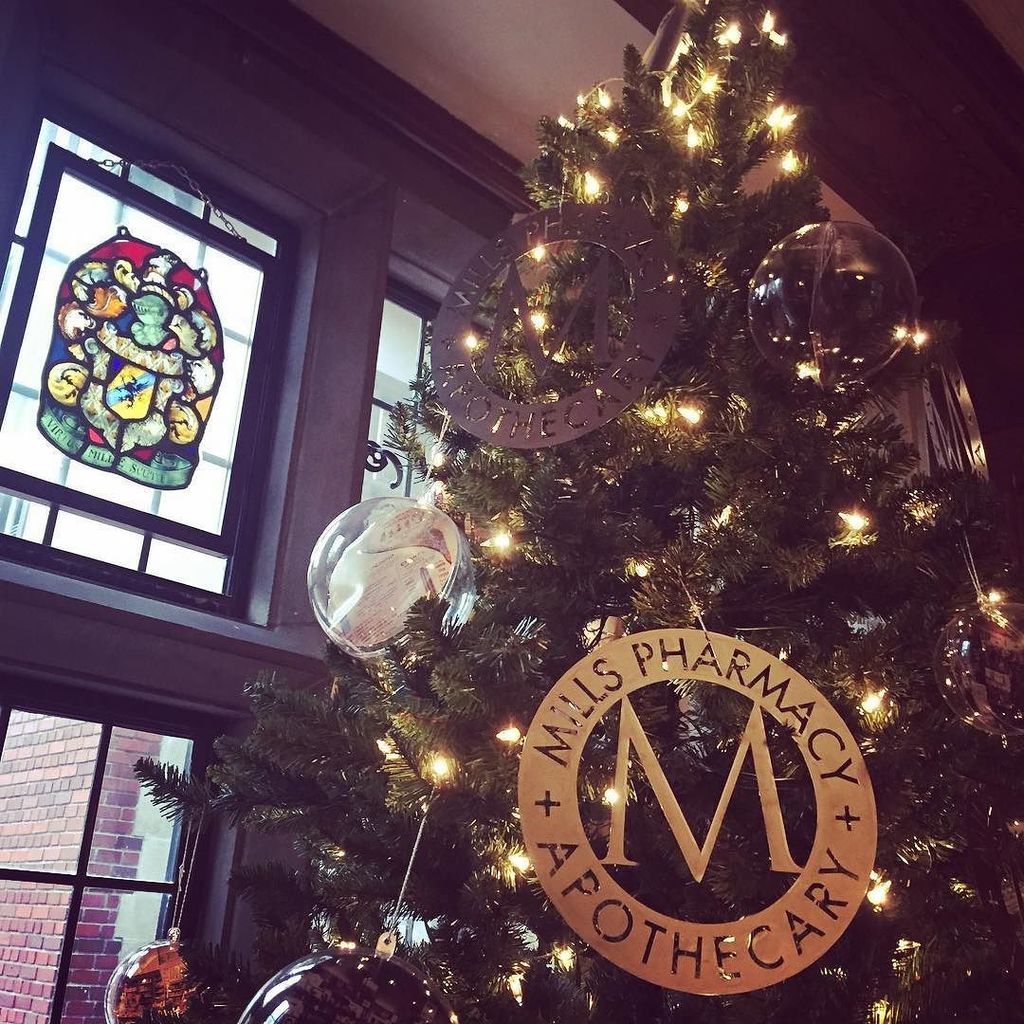 MillsPharmacy's tweet photo. Mills Pharmacy + Apothecary Christmas tree at Cranbrook House #holidaysplendor #holidayspl⦠https://t.co/sGi26wLnR8 https://t.co/c4pZyrZRDY