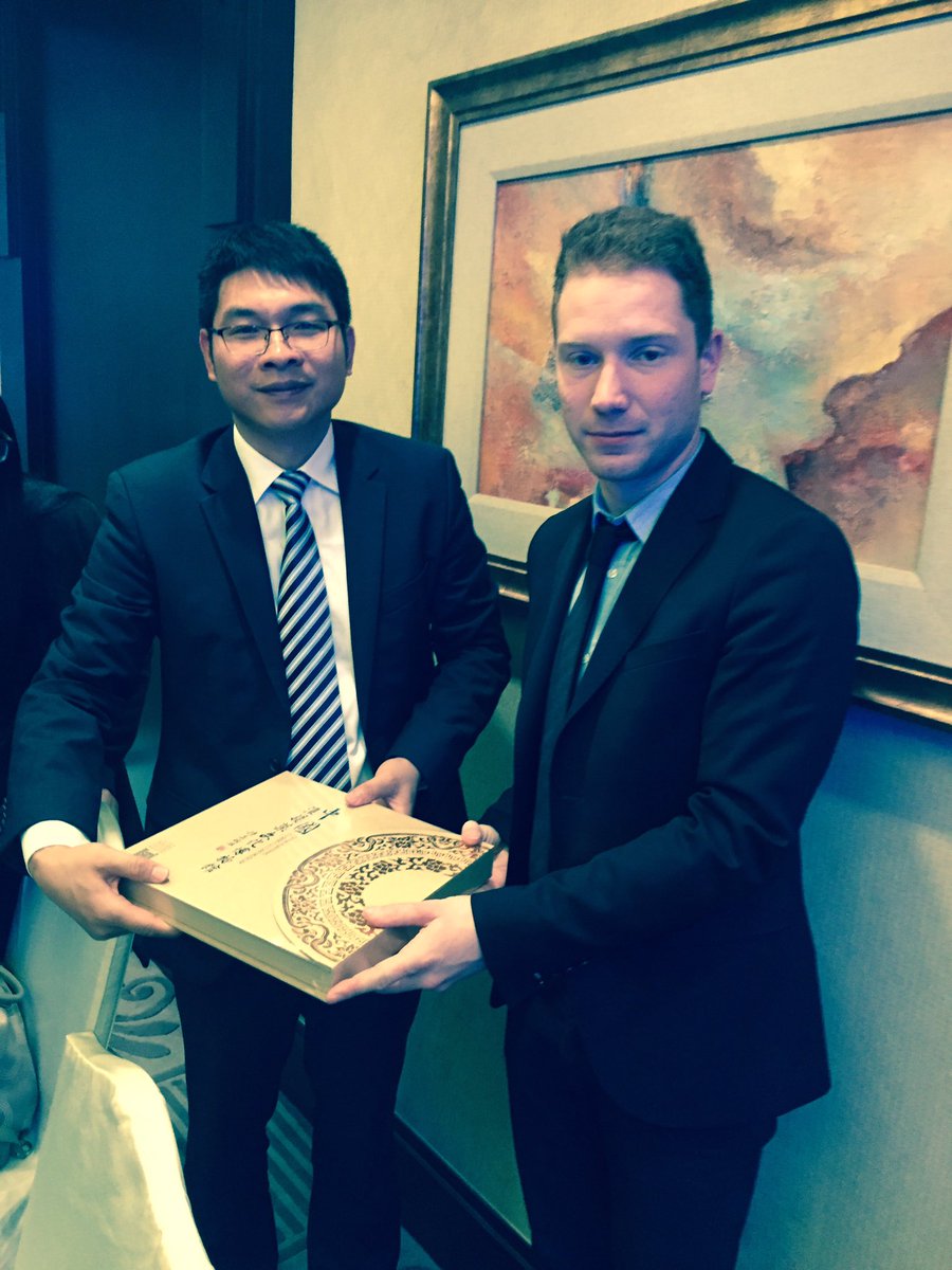 ERAC_Chine's tweet image. Rencontre entre Dai Xiang Feng gouverneur de la province de #Joangsu et @NicolasPoilleux et Patrice Mengual. #Shanghai #Coopération #Erac