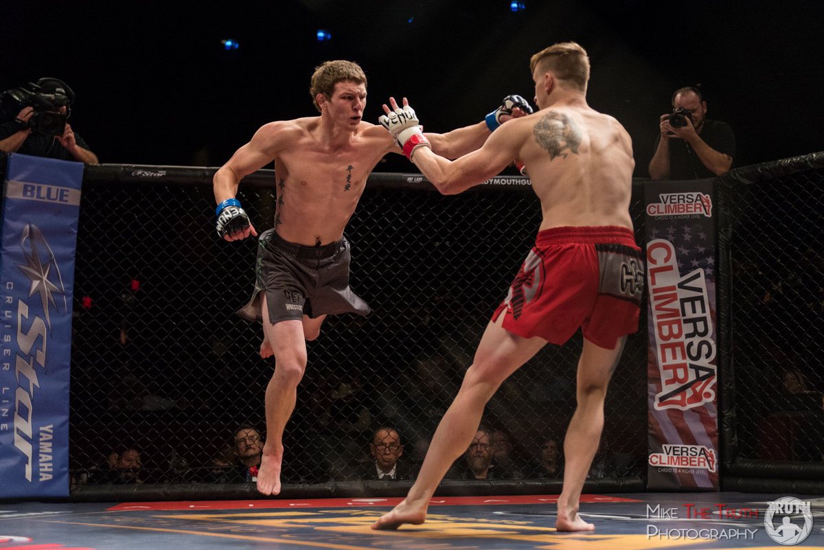 TheTruthJackson's tweet photo. #ActionShot from #Legacy63. William Walker mid-flight of a Superman Punch. Enjoy your Sunday. #SupermanSunday @legacyfighting @axstvfights https://t.co/oL4GsxTWpZ