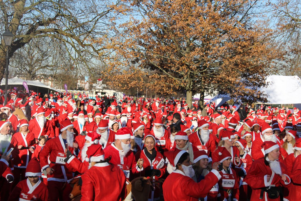 IAmAntBennett's tweet photo. Massssssive well done to all the Premier Inn and Restaurants teams for running 5k &amp; 10k at today's @GreatOrmondSt #SantaDash2016 Smashed it! https://t.co/w94q1hJWXI