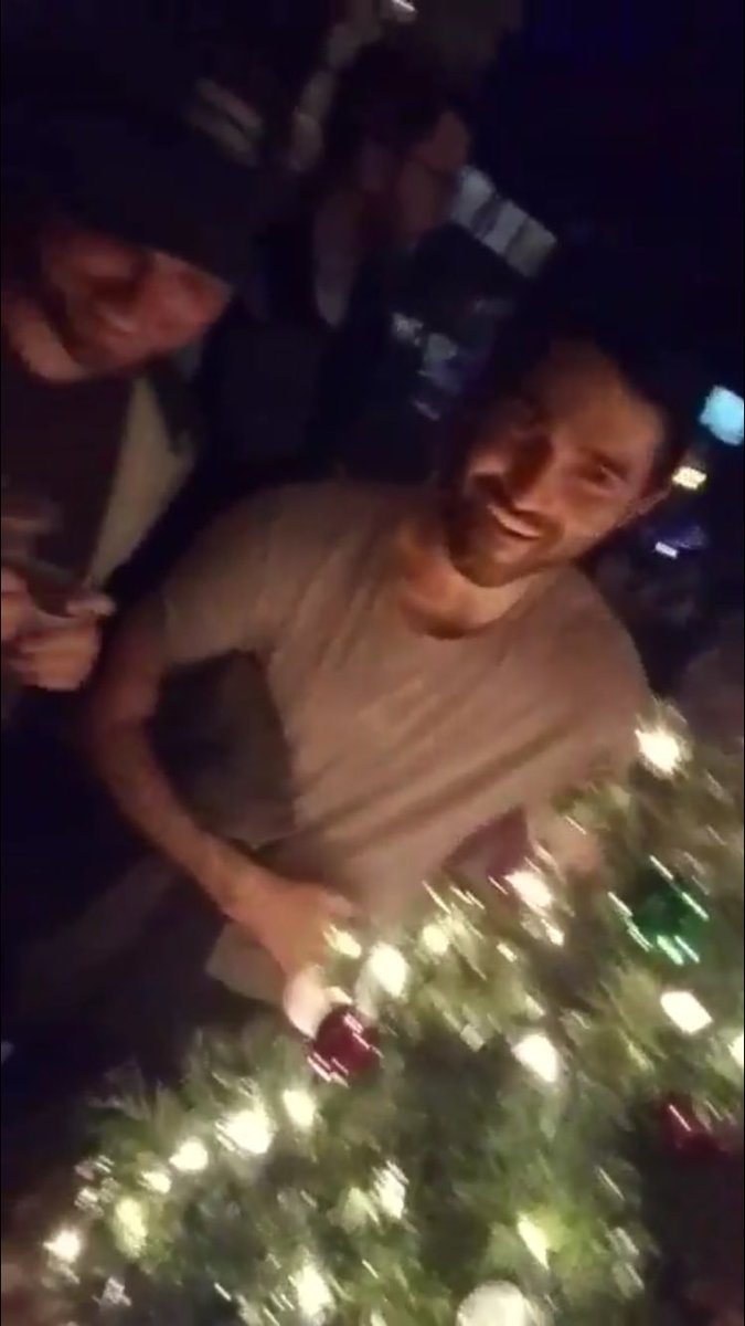 hoechlinsweetie's tweet photo. he thought the christmas tree was pretty but i thought he was prettier. https://t.co/hpHRHGsmjx