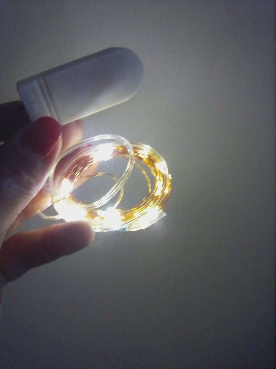 ReviewsAngela's tweet image. reviewsangela.altervista.org/set-di-6-luci-…
 #luciled   #led   #rosso   #natale2016   #viola   #giallo   #bianco   #verde   #halloween   #likeformeplease  #blu