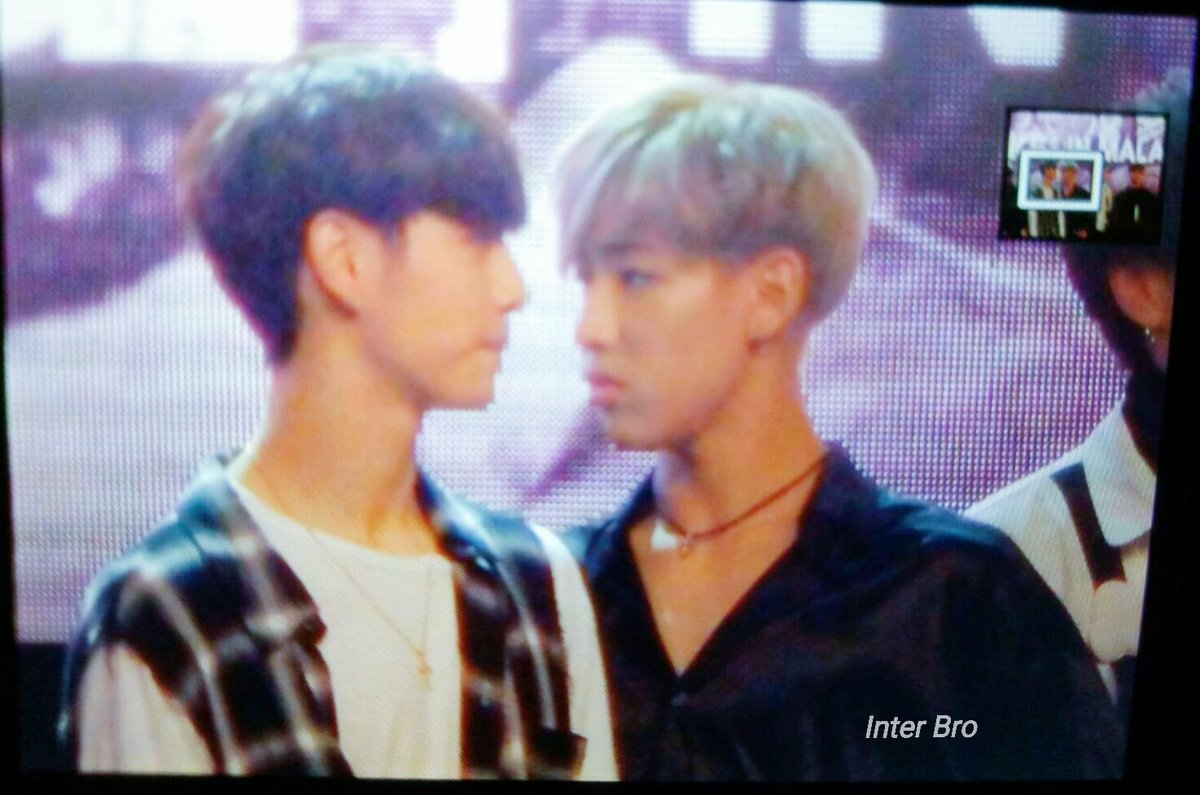 Inter_Bro's tweet photo. FM in Malaysia 041216
[PRE]  🙅🙅ใจไม่ดี ฮรืออออ
#Mark #marktuan #GOT7inMY #GOT7 #GOT7HARDCARRY #마크 #갓세븐 #하드깨리 @mtuan93 @BamBam1A https://t.co/eRvbSZhCOZ