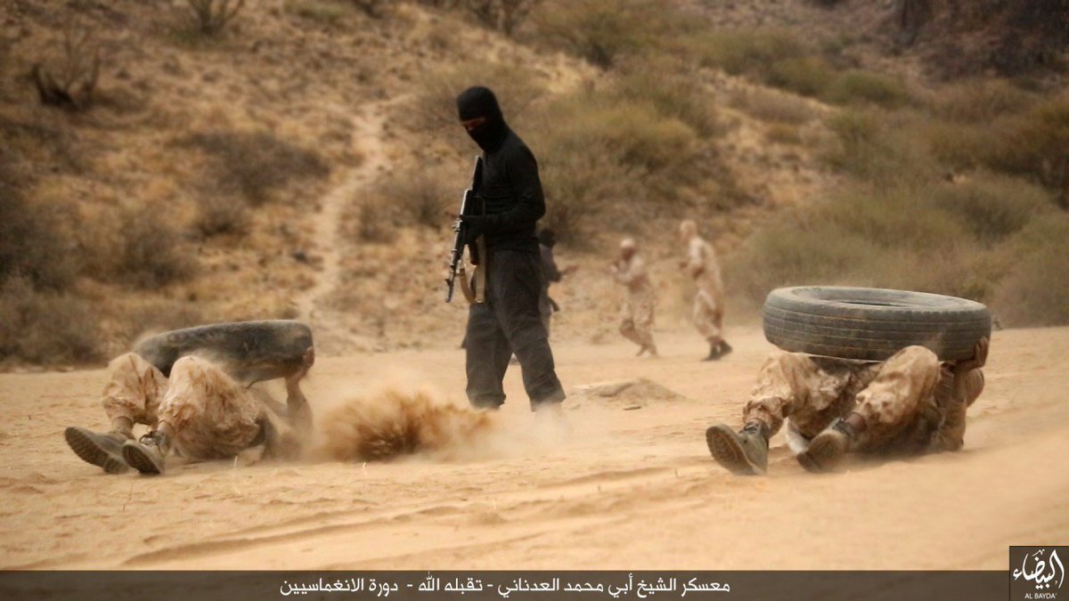 TerrorMonitorAR's tweet photo. #اليمن
2/3  تنظيم #الدولة_الإسلامية ينشر صور لمعسكر '' الشيخ أبي محمد العدناني '' دورة انغماسيين بمحافظة البيضاء. 
#TerrorMonitor https://t.co/1WOKJNIyHI