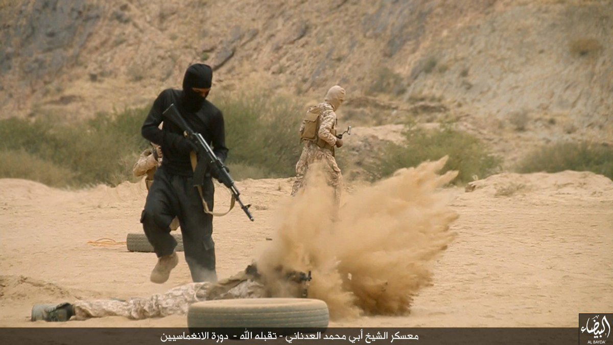 TerrorMonitorAR's tweet photo. #اليمن
2/3  تنظيم #الدولة_الإسلامية ينشر صور لمعسكر '' الشيخ أبي محمد العدناني '' دورة انغماسيين بمحافظة البيضاء. 
#TerrorMonitor https://t.co/1WOKJNIyHI