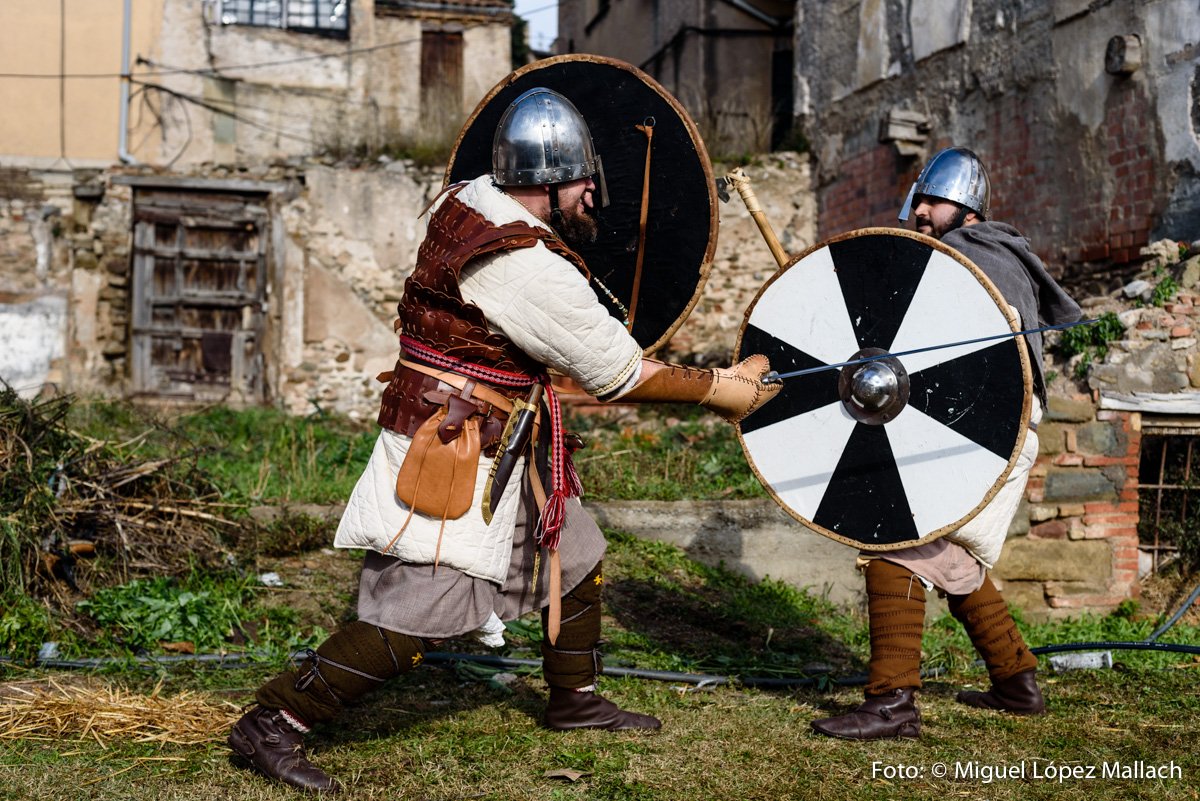 Mercat Medieval a Vic 2016 #medievalvic Fins el 6 de desembre @vicfirescat
