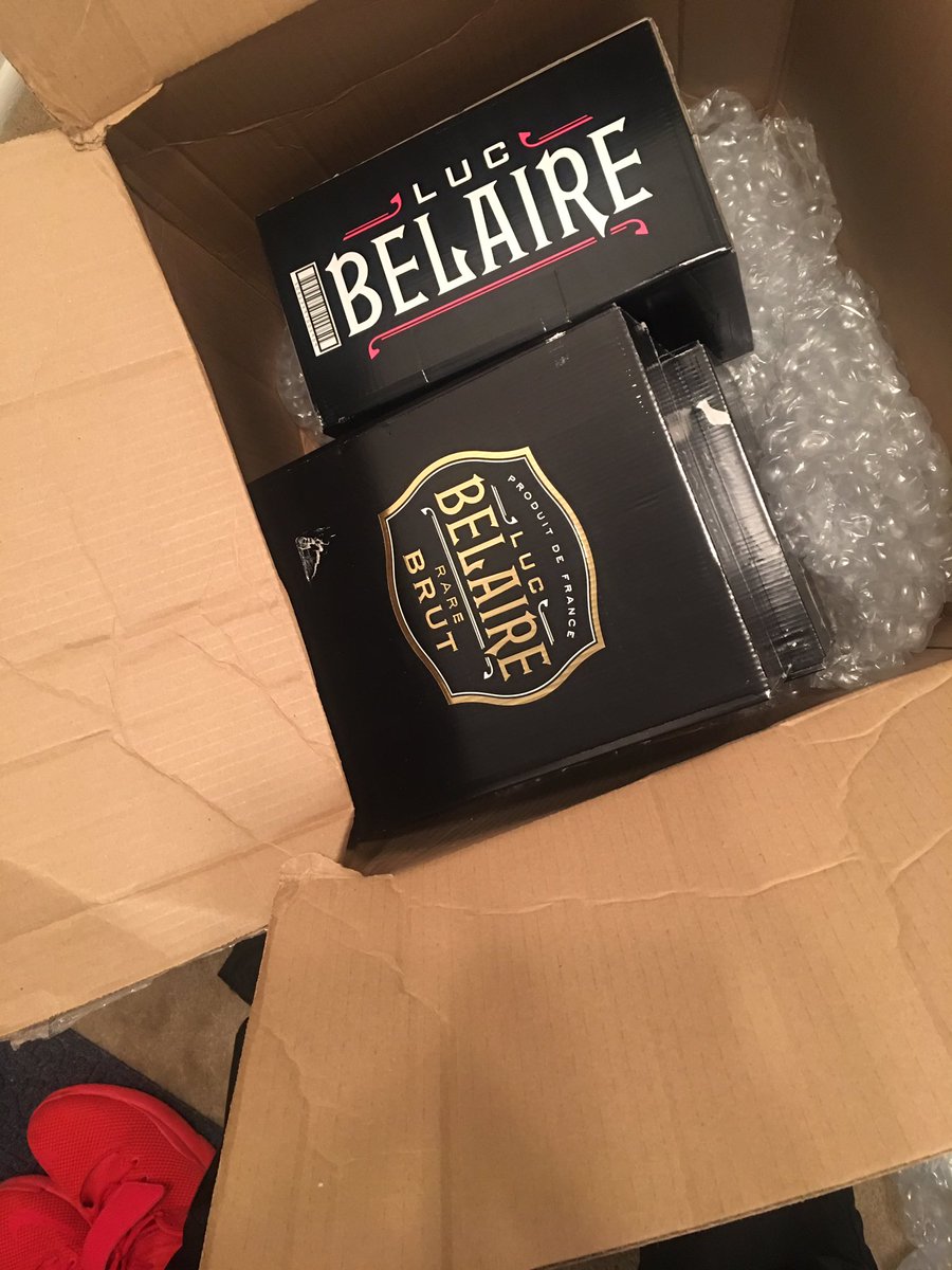 SharifDKingInfo's tweet photo. Congrats to our very own @SharifDKing,becoming a @BlackBottleBoy. An incredible journey ahead! S/O @youngsavv @rickyrozay @OfficialBelaire https://t.co/CClgOZUq8S