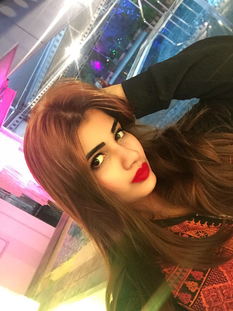 spurti_itkar's tweet photo. Some called it arrogant😈 but I called confidence of mine👸 https://t.co/dcPMZLCfZL