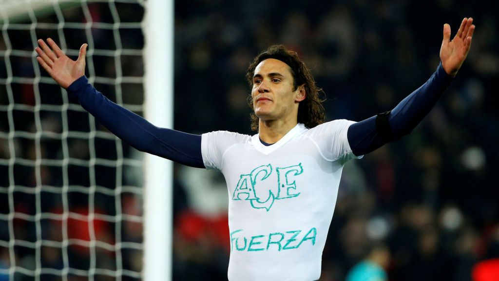 SportBoxFR's tweet photo. Edinson Cavani, une place dans l’histoire parisienne https://t.co/aFwysxX86R https://t.co/HmqUJrjtbo