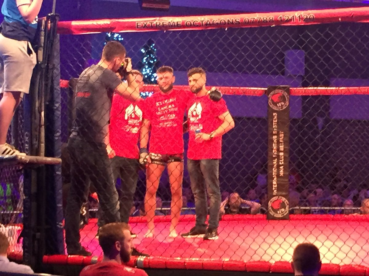 BelfastBasedMMA's tweet photo. Maciej Gierszewski (KyoujinMMA) defeats Tyrone Quinn (SBGi) via unanimous decision! @ClanWarsMMA #BBMMA https://t.co/4VRWrAqkex