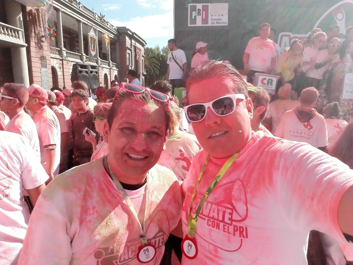 carloscamacho02's tweet photo. En la Carrera #PRIColor #ActivateConElPRI #TapasXLaSalud #MNPasiónYTalento #SomosPRI #LaGranRedSocial https://t.co/1KOzI6rrer