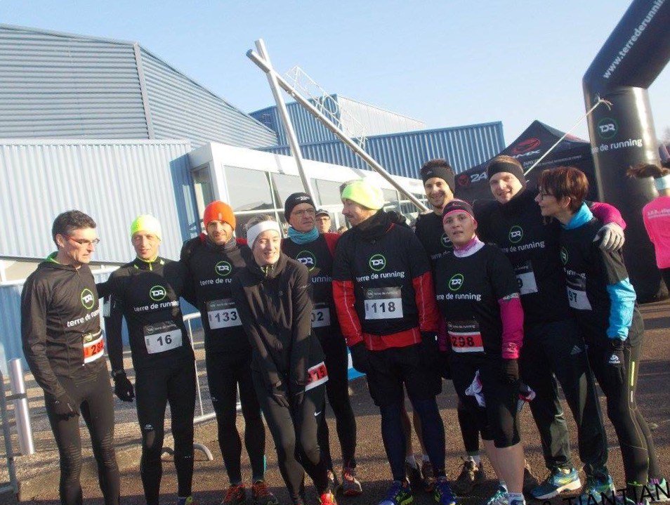 Foulées solidaires runfreerunner.wordpress.com/2016/12/04/fou…
