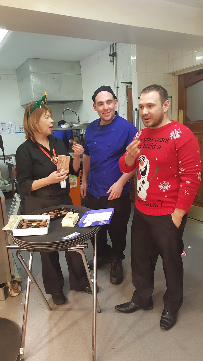Thank u whitbread 😊 #festivefeast #team <a href="/alastairhope/">Alastair Hope</a> <a href="/SpencerGraydon/">Spencer Graydon</a>
