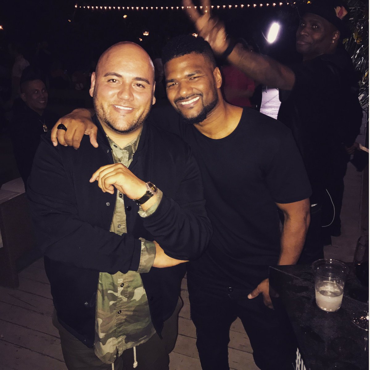 joseresendez's tweet photo. #DamienWayans last night at Wilmer Valderrama's #INCNightOut, did #AmandaCerny take this pic? 🤔 #artbasel #incstyle https://t.co/ECKjH2TX8z https://t.co/FYUlqgQ2HX