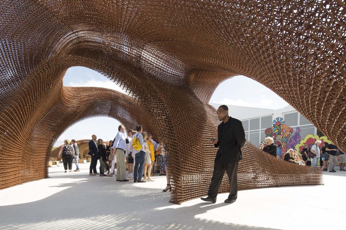 brianringley's tweet photo. I've a hunch that #floandjet is to the future of robofab architecture what dunescape was to digifab architecture. big things are coming https://t.co/gkFcpLchpQ
