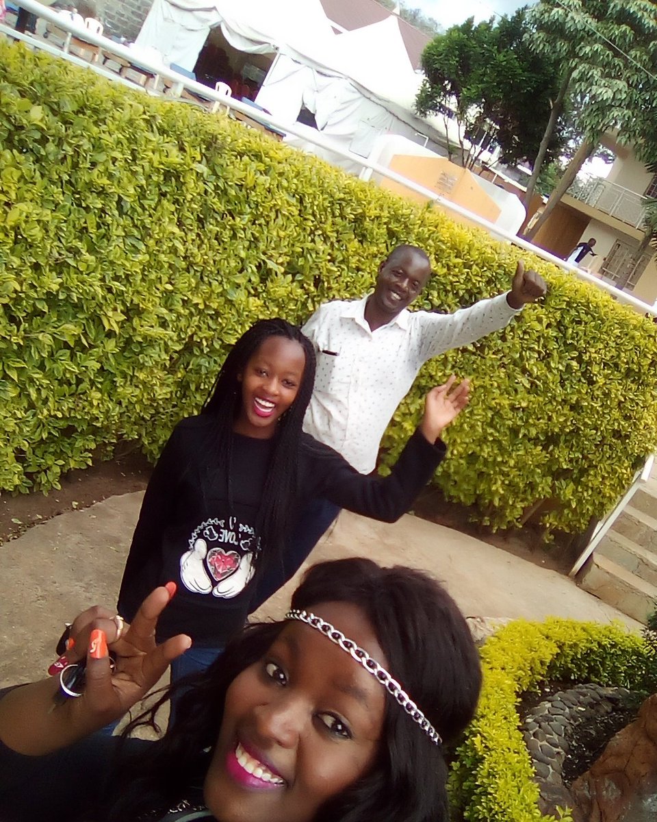 BossBreeee's tweet photo. My paps fresher than yours https://t.co/XDnzF1DJIo