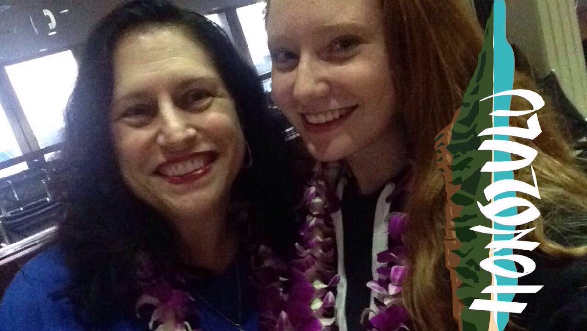 HarrimanSunya's tweet photo. Mahalo from Hawaii! #pearlharbor75thcommemoration #pearlharbormemorial75th Arianna Bethany and me #operationpearlharbor #velvetblues https://t.co/GNJxvbmoAr