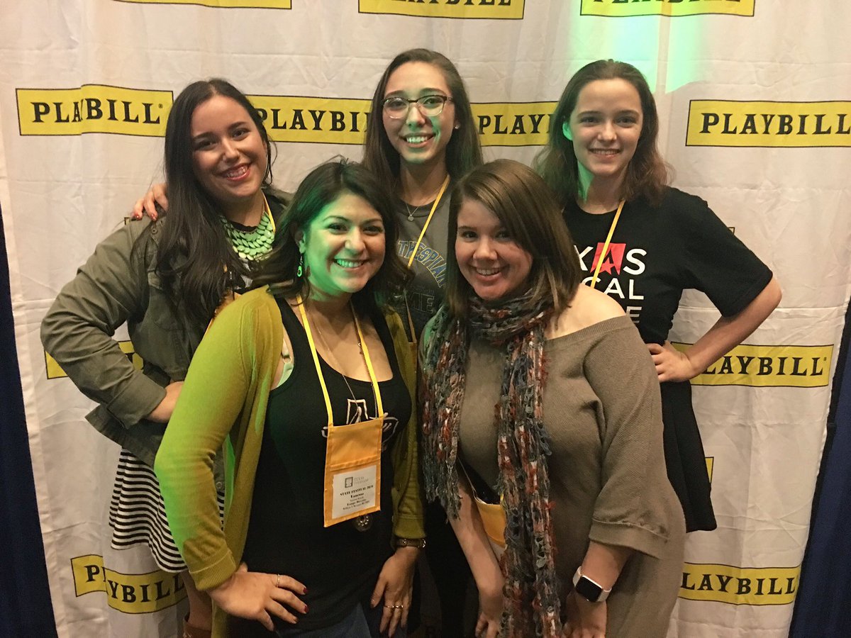 Brennan_Theatre's tweet photo. Texas Thespian Festival 2016
#ttf2016 #Troupe7693 💛🐻🎭 https://t.co/TUkhDGmDlA
