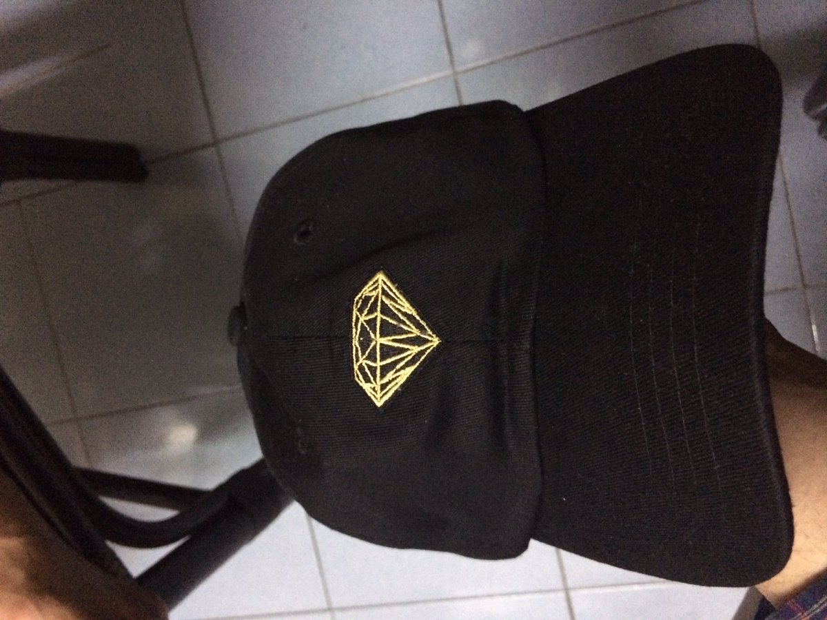 ELlodaminno's tweet photo. New weapon. #Permaton https://t.co/NUF11VnlA8