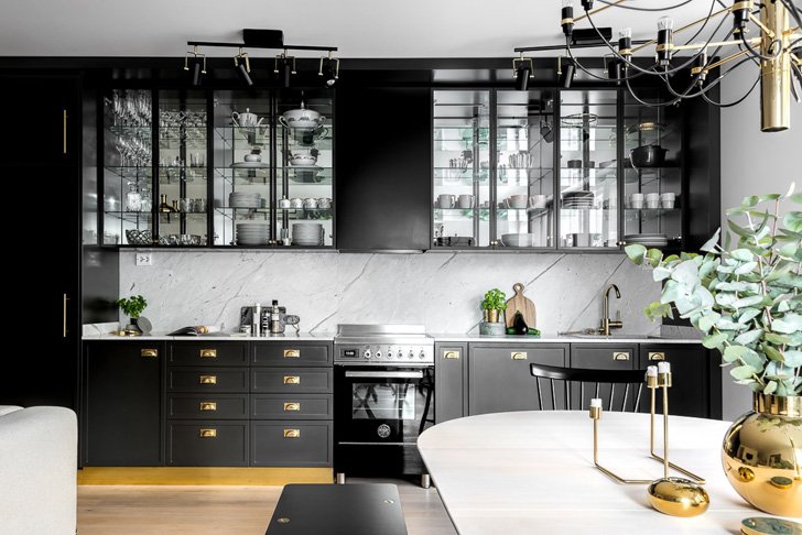 #design #decor #interior #apartment #black #white #Sweden #Scandinavian #kitchen See more at ideasandhomes.com